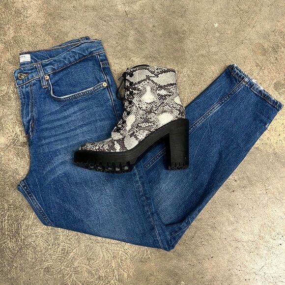 Zara jeans  - Picture 1 of 6